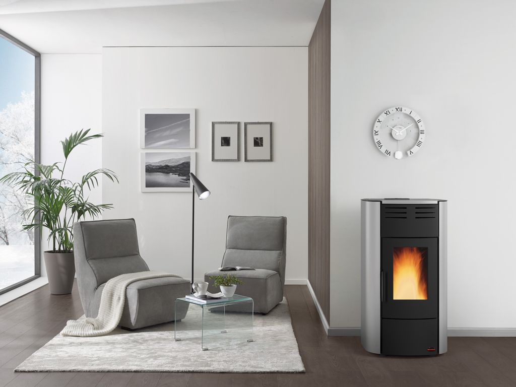 Peletová kamna s výměníkem Raffaella Idro 2,0 Extraflame4 - 15,5 kW H2o,1,2 - 3 kW vzduch